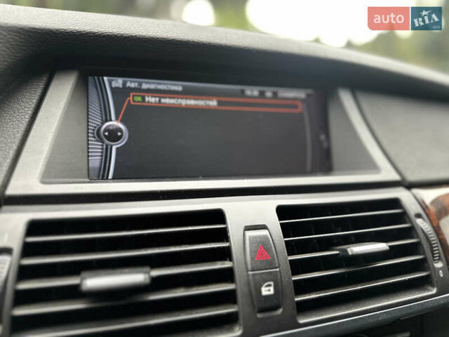 Сірий БМВ Х5, об'ємом двигуна 3 л та пробігом 292 тис. км за 11450 $, фото 28 на Automoto.ua