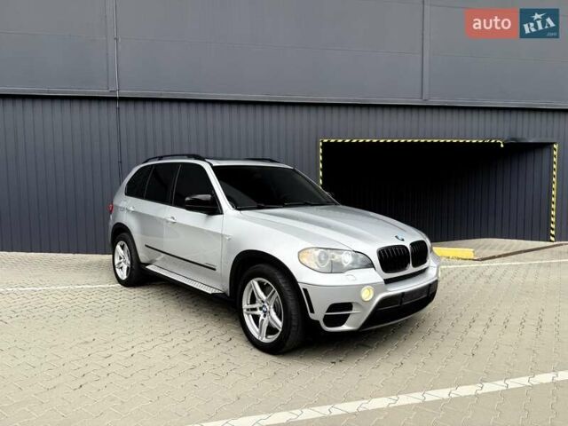 Сірий БМВ Х5, об'ємом двигуна 3 л та пробігом 303 тис. км за 16800 $, фото 10 на Automoto.ua