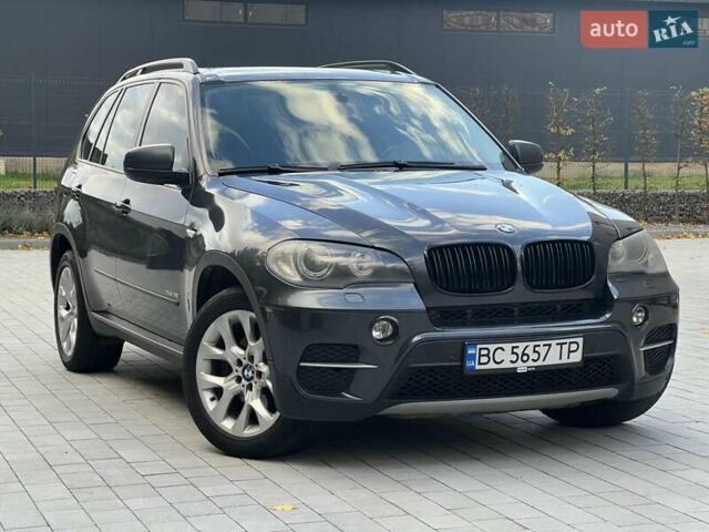 Серый БМВ Х5, объемом двигателя 2.98 л и пробегом 279 тыс. км за 10900 $, фото 1 на Automoto.ua