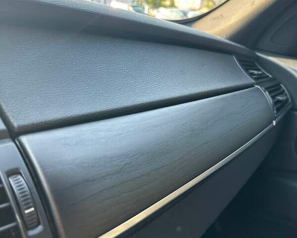 Серый БМВ Х5, объемом двигателя 2.98 л и пробегом 277 тыс. км за 17500 $, фото 12 на Automoto.ua