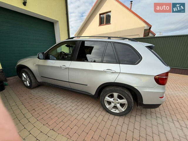 Серый БМВ Х5, объемом двигателя 3 л и пробегом 300 тыс. км за 17500 $, фото 6 на Automoto.ua