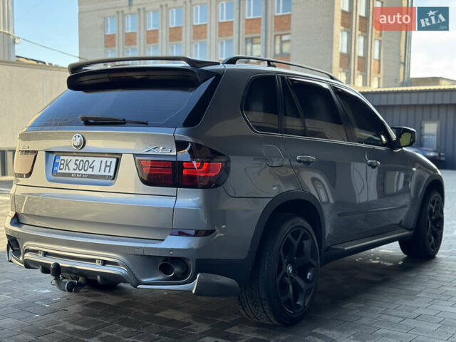 Сірий БМВ Х5, об'ємом двигуна 2.99 л та пробігом 242 тис. км за 18399 $, фото 10 на Automoto.ua