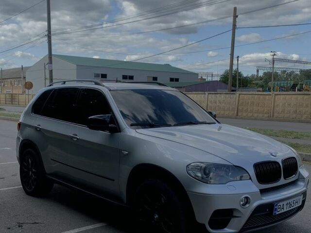 Серый БМВ Х5, объемом двигателя 4.4 л и пробегом 275 тыс. км за 13500 $, фото 4 на Automoto.ua