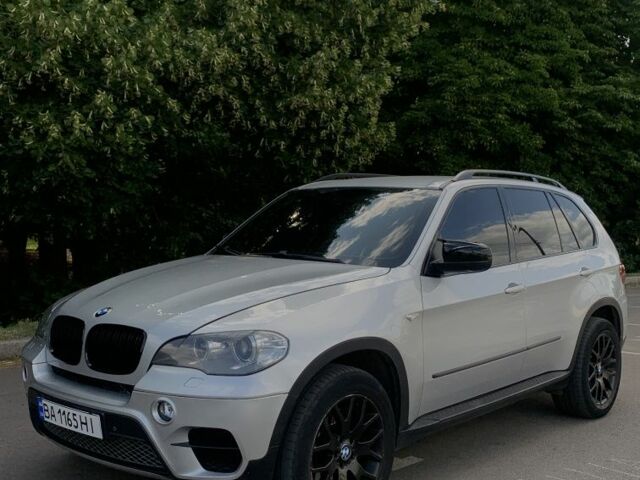 Серый БМВ Х5, объемом двигателя 4.4 л и пробегом 275 тыс. км за 13500 $, фото 3 на Automoto.ua