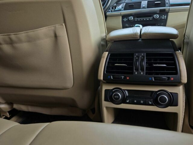 Сірий БМВ Х5, об'ємом двигуна 3 л та пробігом 280 тис. км за 14700 $, фото 6 на Automoto.ua