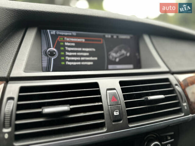 Сірий БМВ Х5, об'ємом двигуна 3 л та пробігом 292 тис. км за 11450 $, фото 27 на Automoto.ua