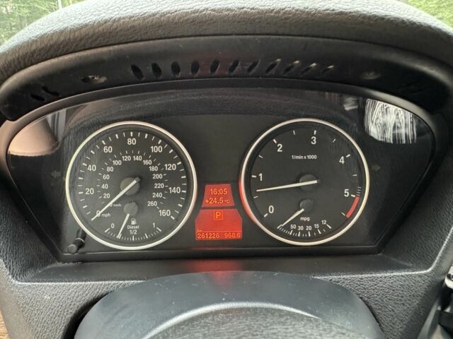 Сірий БМВ Х5, об'ємом двигуна 3 л та пробігом 261 тис. км за 16299 $, фото 10 на Automoto.ua