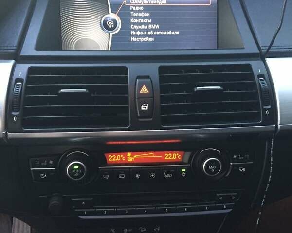 Сірий БМВ Х5, об'ємом двигуна 4.4 л та пробігом 236 тис. км за 17000 $, фото 7 на Automoto.ua