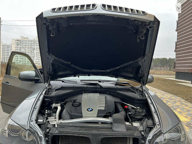 Сірий БМВ Х5, об'ємом двигуна 3.5 л та пробігом 186 тис. км за 17000 $, фото 17 на Automoto.ua