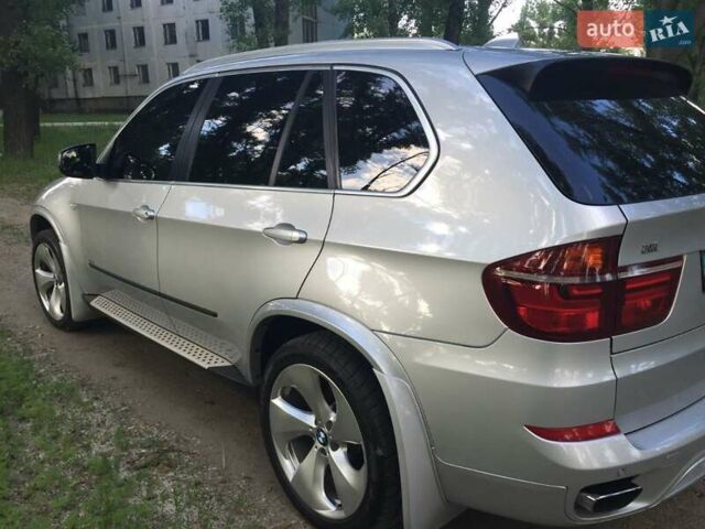 Сірий БМВ Х5, об'ємом двигуна 4.4 л та пробігом 236 тис. км за 17000 $, фото 1 на Automoto.ua