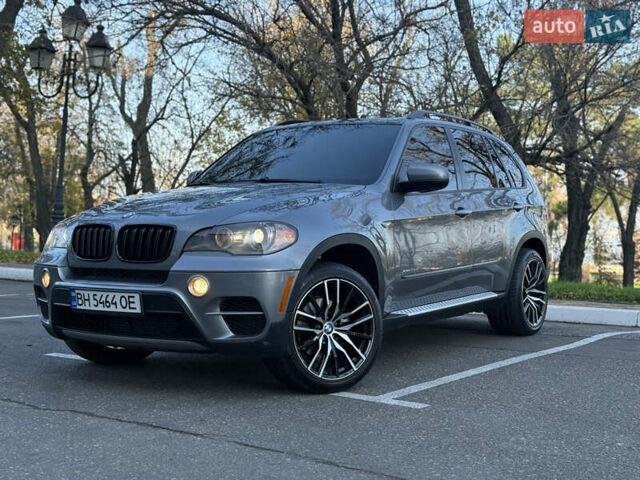 Серый БМВ Х5, объемом двигателя 3 л и пробегом 297 тыс. км за 15700 $, фото 2 на Automoto.ua
