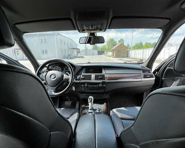 Серый БМВ Х5, объемом двигателя 3 л и пробегом 370 тыс. км за 19900 $, фото 15 на Automoto.ua