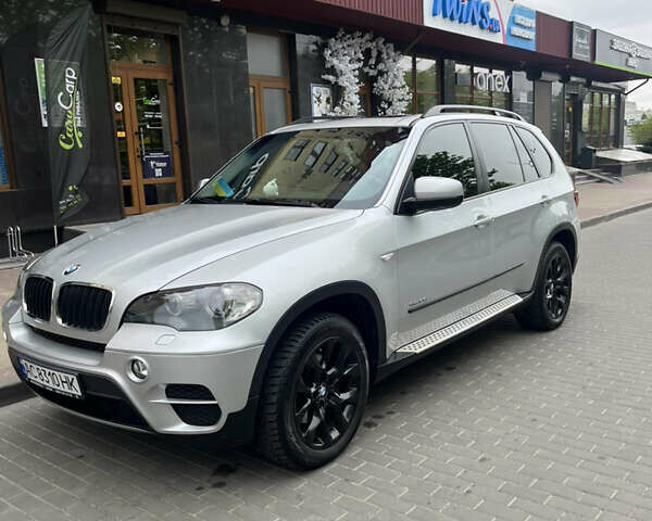 Сірий БМВ Х5, об'ємом двигуна 3 л та пробігом 160 тис. км за 11500 $, фото 3 на Automoto.ua