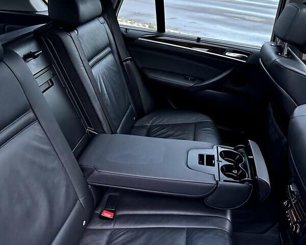 Серый БМВ Х5, объемом двигателя 3 л и пробегом 189 тыс. км за 15500 $, фото 10 на Automoto.ua