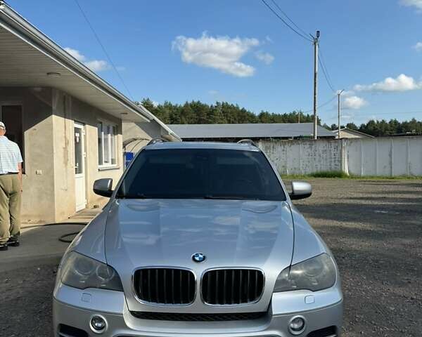 Серый БМВ Х5, объемом двигателя 3 л и пробегом 300 тыс. км за 17500 $, фото 12 на Automoto.ua