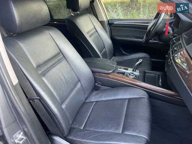 Сірий БМВ Х5, об'ємом двигуна 3 л та пробігом 250 тис. км за 18100 $, фото 13 на Automoto.ua