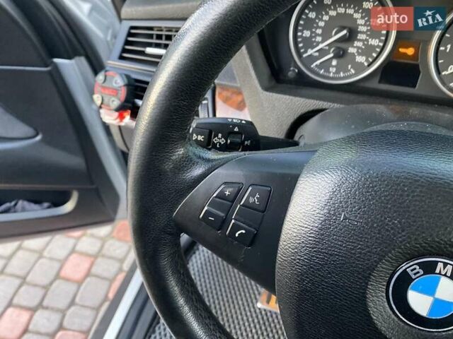 Серый БМВ Х5, объемом двигателя 2.98 л и пробегом 255 тыс. км за 15000 $, фото 11 на Automoto.ua