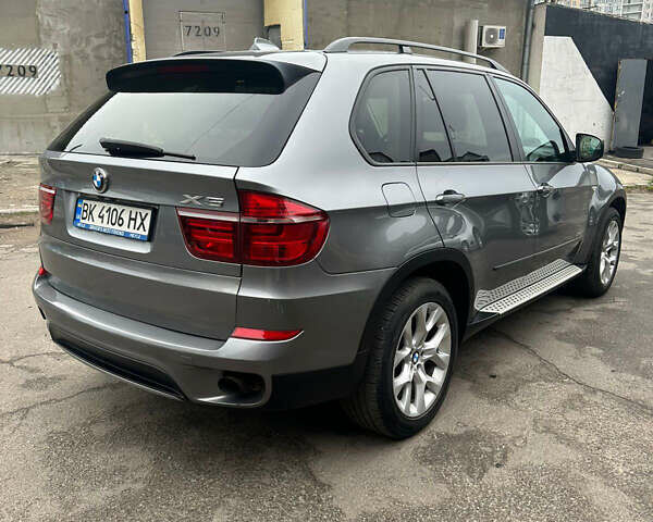 Сірий БМВ Х5, об'ємом двигуна 2.98 л та пробігом 187 тис. км за 16000 $, фото 7 на Automoto.ua