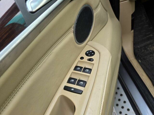 Сірий БМВ Х5, об'ємом двигуна 3 л та пробігом 280 тис. км за 14700 $, фото 5 на Automoto.ua