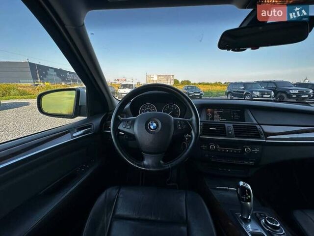 Серый БМВ Х5, объемом двигателя 3 л и пробегом 223 тыс. км за 12790 $, фото 32 на Automoto.ua
