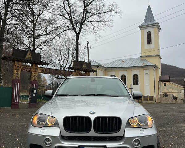 Серый БМВ Х5, объемом двигателя 2.98 л и пробегом 330 тыс. км за 12999 $, фото 1 на Automoto.ua