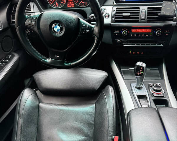 Серый БМВ Х5, объемом двигателя 2.99 л и пробегом 360 тыс. км за 17500 $, фото 9 на Automoto.ua