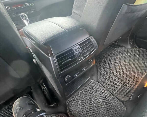 Серый БМВ Х5, объемом двигателя 3 л и пробегом 268 тыс. км за 18500 $, фото 10 на Automoto.ua