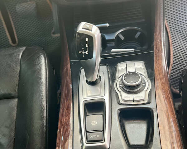 Сірий БМВ Х5, об'ємом двигуна 3 л та пробігом 295 тис. км за 11500 $, фото 14 на Automoto.ua