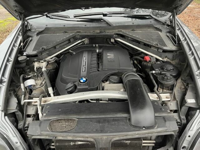 Серый БМВ Х5, объемом двигателя 3 л и пробегом 309 тыс. км за 12000 $, фото 12 на Automoto.ua