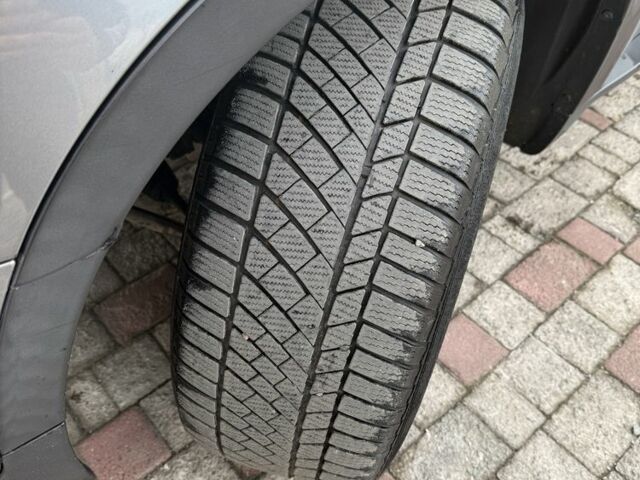 Серый БМВ Х5, объемом двигателя 3 л и пробегом 190 тыс. км за 16000 $, фото 7 на Automoto.ua