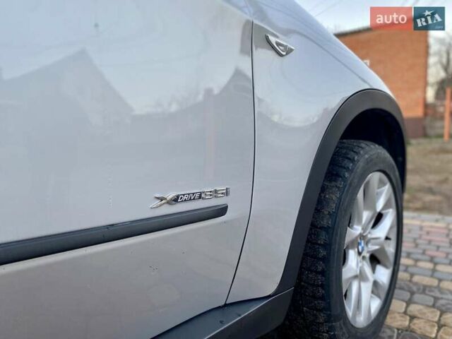 Серый БМВ Х5, объемом двигателя 2.98 л и пробегом 255 тыс. км за 15000 $, фото 64 на Automoto.ua