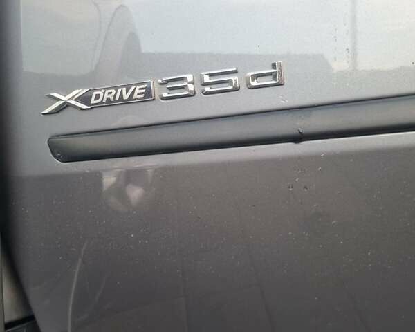 Серый БМВ Х5, объемом двигателя 0 л и пробегом 215 тыс. км за 15500 $, фото 12 на Automoto.ua