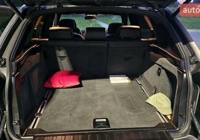 Серый БМВ Х5, объемом двигателя 3 л и пробегом 306 тыс. км за 12250 $, фото 38 на Automoto.ua