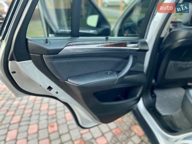 Серый БМВ Х5, объемом двигателя 2.98 л и пробегом 255 тыс. км за 15000 $, фото 23 на Automoto.ua