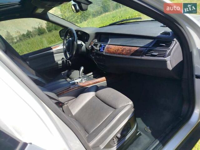 Сірий БМВ Х5, об'ємом двигуна 2.98 л та пробігом 290 тис. км за 10900 $, фото 1 на Automoto.ua