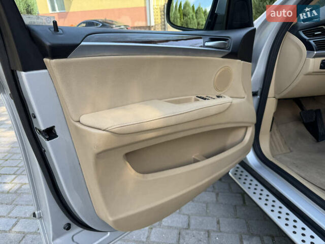 Сірий БМВ Х5, об'ємом двигуна 3 л та пробігом 281 тис. км за 14499 $, фото 68 на Automoto.ua