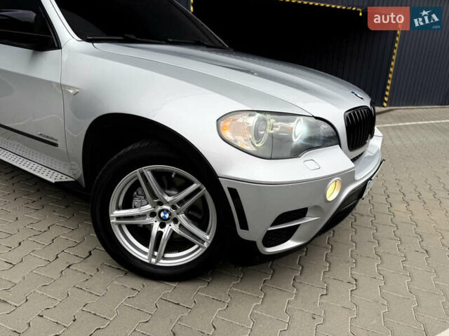 Сірий БМВ Х5, об'ємом двигуна 3 л та пробігом 298 тис. км за 15900 $, фото 31 на Automoto.ua