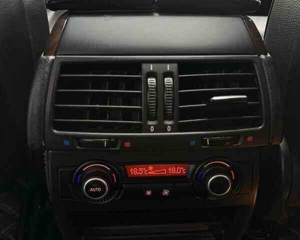 Сірий БМВ Х5, об'ємом двигуна 3 л та пробігом 298 тис. км за 15900 $, фото 67 на Automoto.ua