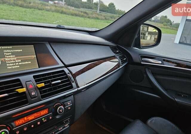 Серый БМВ Х5, объемом двигателя 3 л и пробегом 306 тыс. км за 12250 $, фото 30 на Automoto.ua