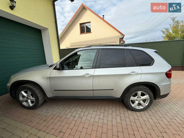 Серый БМВ Х5, объемом двигателя 3 л и пробегом 300 тыс. км за 17500 $, фото 9 на Automoto.ua