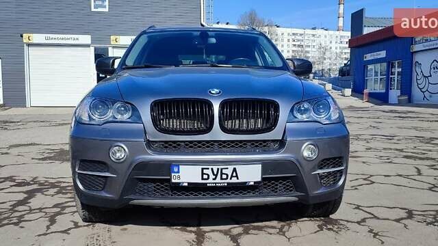 Серый БМВ Х5, объемом двигателя 2.99 л и пробегом 240 тыс. км за 22000 $, фото 1 на Automoto.ua