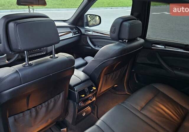 Серый БМВ Х5, объемом двигателя 3 л и пробегом 306 тыс. км за 12250 $, фото 28 на Automoto.ua