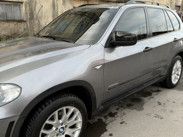 Серый БМВ Х5, объемом двигателя 3 л и пробегом 190 тыс. км за 16000 $, фото 4 на Automoto.ua