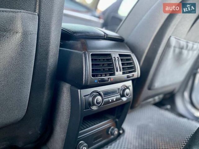 Серый БМВ Х5, объемом двигателя 2.98 л и пробегом 255 тыс. км за 15000 $, фото 44 на Automoto.ua