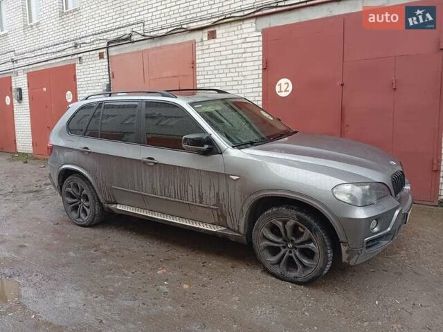 Серый БМВ Х5, объемом двигателя 3 л и пробегом 330 тыс. км за 15000 $, фото 7 на Automoto.ua