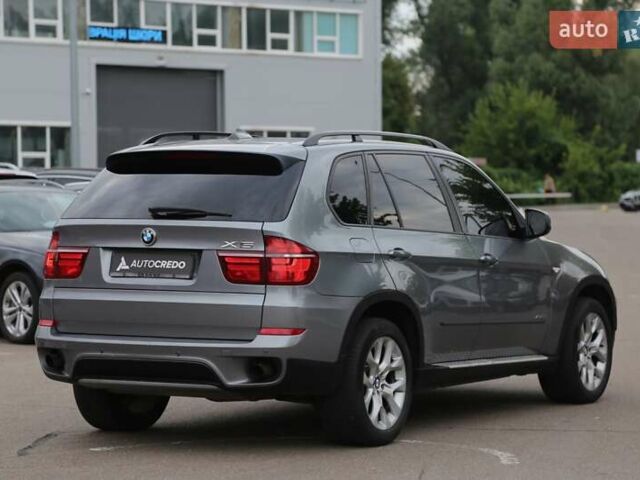 Серый БМВ Х5, объемом двигателя 3 л и пробегом 227 тыс. км за 11900 $, фото 6 на Automoto.ua