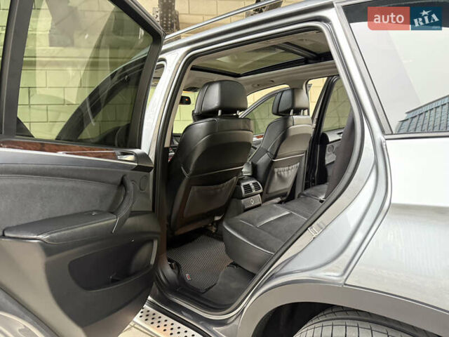 Сірий БМВ Х5, об'ємом двигуна 3 л та пробігом 297 тис. км за 14900 $, фото 23 на Automoto.ua