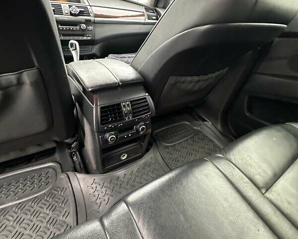 Серый БМВ Х5, объемом двигателя 2.98 л и пробегом 210 тыс. км за 12500 $, фото 22 на Automoto.ua