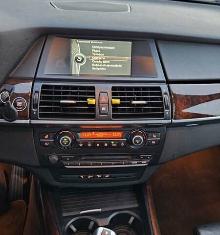 Серый БМВ Х5, объемом двигателя 3 л и пробегом 306 тыс. км за 12250 $, фото 39 на Automoto.ua