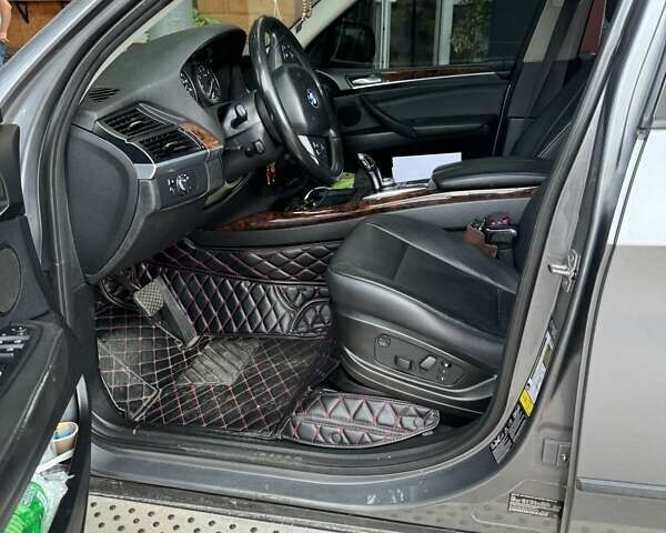 Серый БМВ Х5, объемом двигателя 2.98 л и пробегом 240 тыс. км за 16500 $, фото 14 на Automoto.ua